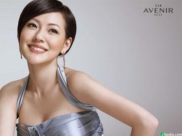 女明星资讯,揭秘女明星们的时尚风采与幕后故事